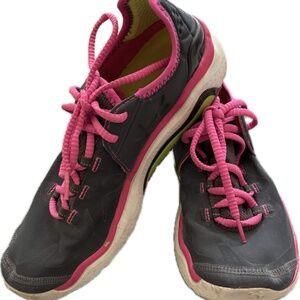 Under Armour Heat Gear Tennis Shoes